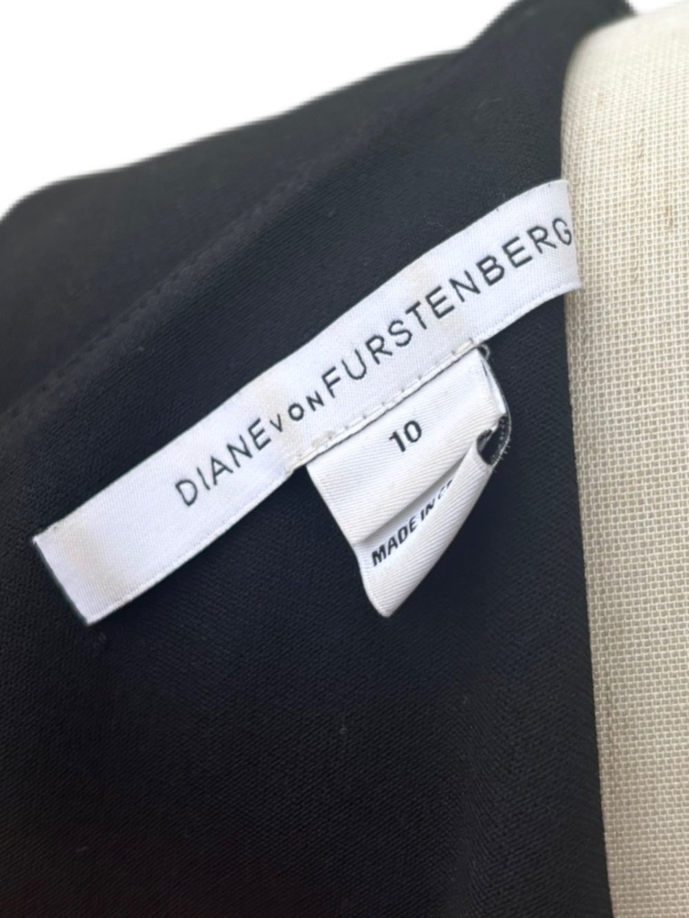 Diane von Furstenberg DVF Carrie Sheath Dress Black Size 10 EUC LBD - Picture 5 of 8